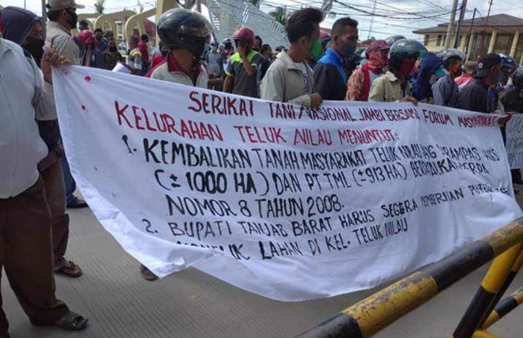 Konflik Lahan PT WKS dan PT TML, Warga 3 Desa Geruduk Kantor Bupati