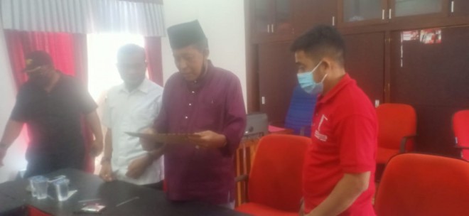 Datangi Kantor DPD PDIP, Abdullah Sani Serahkan Surat Pengunduran Diri