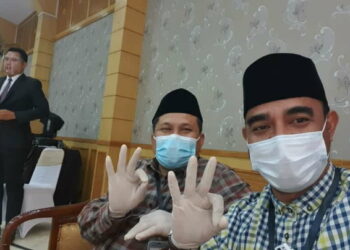 Kenakan Baju Kotak- kotak dan Tersenyum, Muklis-Supardi Siap Menuju Debat Kandidat