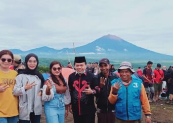 Kunjungi Perkemahan Tirai Embun Kayu Aro, Al Haris Kagumi Keindahan Alam Kerinci