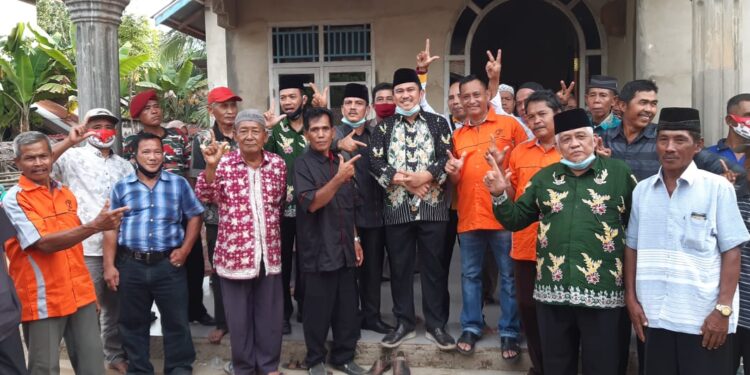 Disambut Meriah, Warga Dusun Teluk Kecimbung Siap Menangkan Hamas-Apri