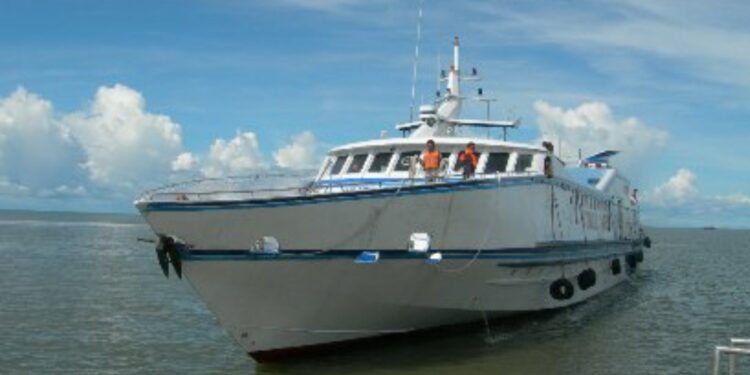 Jadi Besi Tua, MV Tungkal Samudra Akan Dilelang Rp.1 Milyar