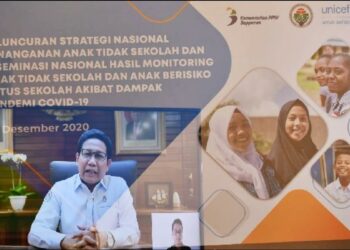 Menteri Desa Perkenalkan Strategi Nasional untuk Pendidikan Desa