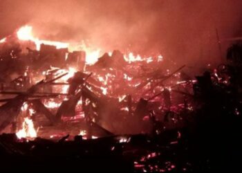 Sijago Merah Mengamuk di Sabak Ulu, Hanguskan 6 Rumah