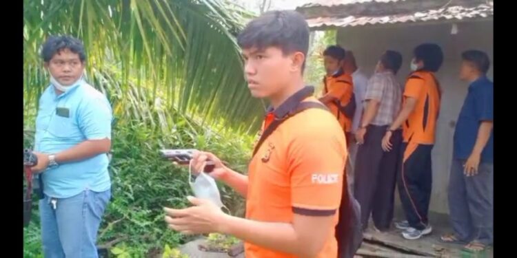 Dikejar Polisi, Pelaku Hipnotis Lari ke Semak