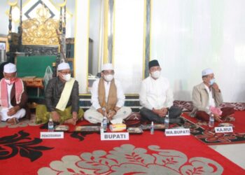 Hadiri Peringatan Isra Mi’raj, Bupati : Pemkab Akan Luncurkan 600 ATM untuk Guru Ngaji dan Imam Masjid