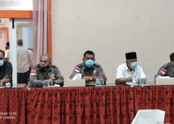 Datangi KPU Provinsi, Massa Tuntut DKPP Pecat Sanusi