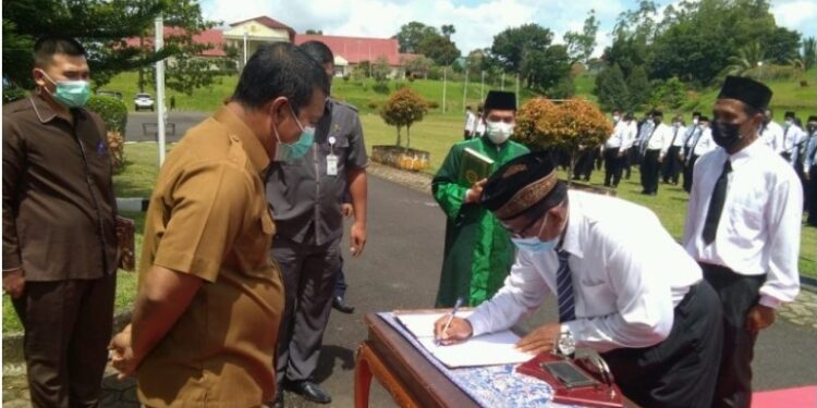 165 Anggota BPD di 33 Desa Dilantik Bupati Tanjabtim
