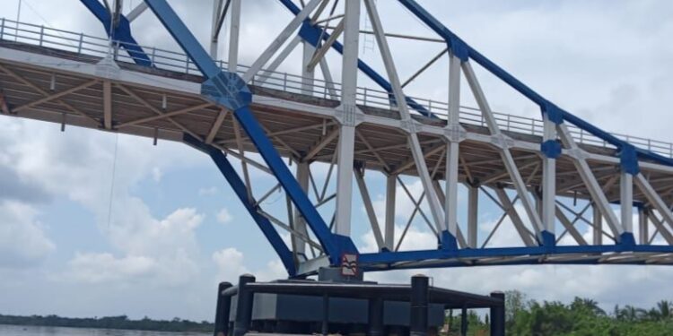 Kapal Tanjung Johor 15 Tabrak Tiang Jembatan Muara Sabak