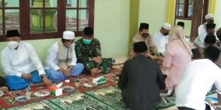 Bupati Tanjabbar Safari Ramadhan ke Desa Sungai Muluk