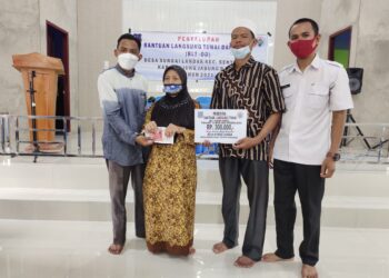 124 KPM di Desa Sungai Landak Terima BLT Dana Desa Tahap 2 Bulan Februari