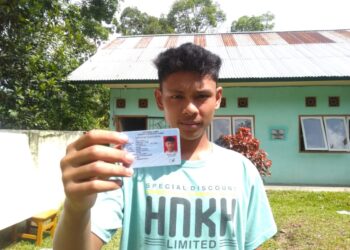 Oka Parado Saksi Termohon KPU di Sidang MK Kembali Mencoblos di TPS 02 Jaluko