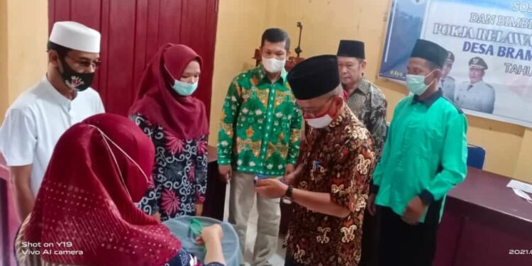 Pemdes Bram Itam Raya Gelar Sosialisasi dan Pembekalan Tim Pokja Relawan SDGs