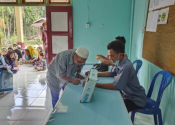 128 KPM di Desa Kempas Jaya Terima BLT Dana Desa Rp.300 Ribu