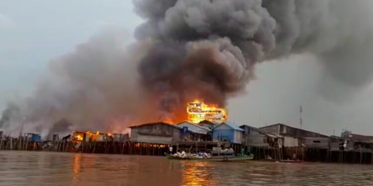 Puluhan Rumah di Desa Mendahara Tengah Ludes Terbakar