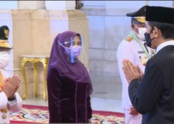 Anak Petani Desa Itu Kini Dilantik Menjadi Gubernur Jambi, Simak Perjalanan Hidupnya Disini