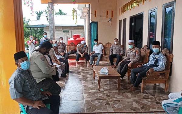Kunjungi Desa Betara Kanan, Kapolres Harapkan Desa Betara Kanan Tetap Zona Hijau