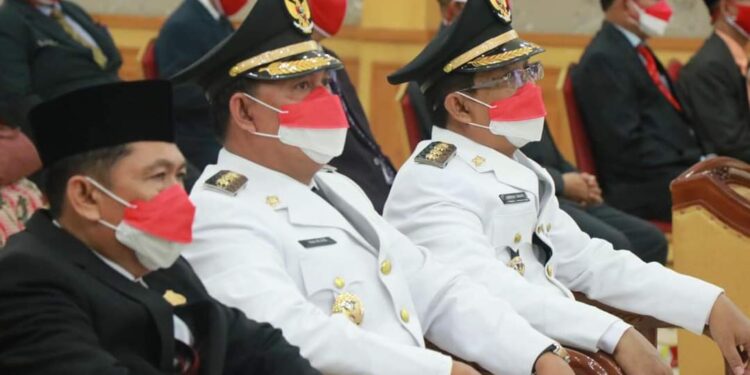 Bupati Bersama Wabup Tanjabbar Ikuti Prosesi Peringatan Detik-detik Proklamsi Secara Virtual 