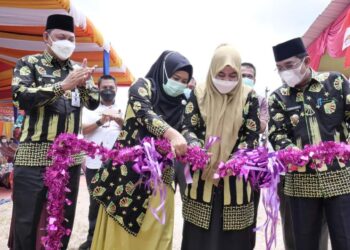 Kunker ke Tebing Tinggi, Bupati  Resmikan Cafe Alas Desa Delima Serta Tinjau Bazar Inovasi TP-PKK