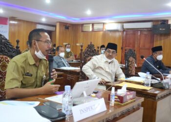 Buka Rapat Monitoring Evaluasi MCP dan Monev Via Video Conference, Bupati Pinta Inspektorat Lebih Aktif dan Intens Lakukan Pengawasan 