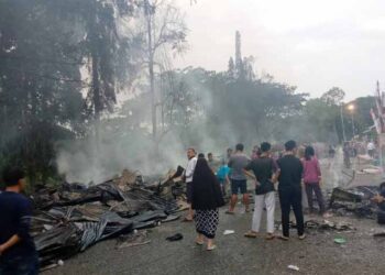 Sijago Merah Hanguskan Puluhan Kios Depan Bank Jambi Bangko