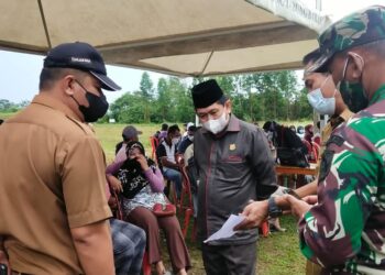 Hadiri Giat Serbuan Vaksin Oleh TNI, Ketua DPRD Tanjabbar Ucapkan Apresiasi dan Rasa Terima Kasih