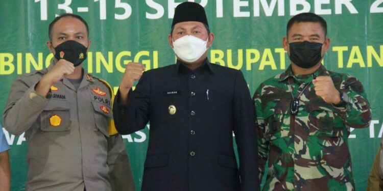 Tinjau Serbuan Vaksin TNI Bersama LPPPI, Wabup : Dalam Rangka MTQ Kita Genjot Vaksinasi Massal
