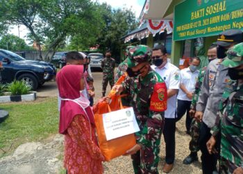 Usai Pembukan Dansatgas TMMD Gelar Bakti Sosial