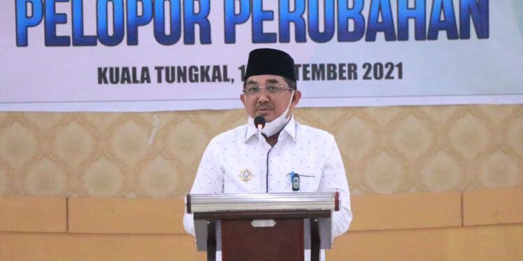 Via Virtual, Bupati Berserta Istri Hadiri Roadshow TP-PKK Jambi