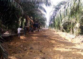 Satgas TMMD Buat Parit Pada Akses Jalan 10,2 KM