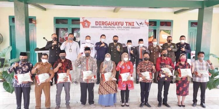 Ketua DPRD Tanjabbar Ucapkan Dirgahayu TNI Ke-76