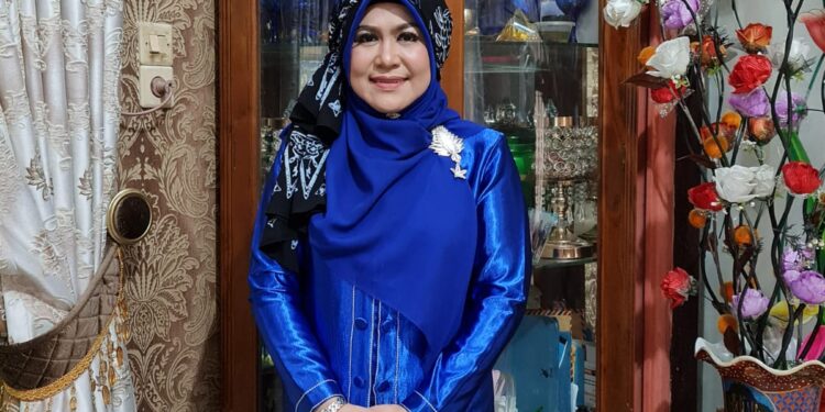 Peringgati Hari Batik Nasional, Umy Dhilah Sadat Harapkan Batik Khas Tanjabbar Bisa Dikenal Luas