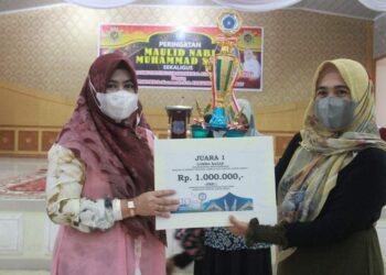 Hadiri Acara Maulid Nabi, Ketua TP-PKK Ajak Teladani Ahlak Rosullah