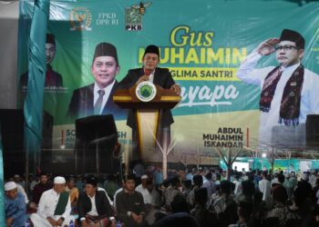 Peringati Maulid Nabi dan Hari Santri, Sofyan Ali Resmikan Sanitasi Untuk Santri