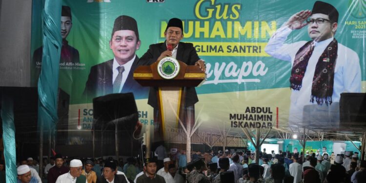 Peringati Maulid Nabi dan Hari Santri, Sofyan Ali Resmikan Sanitasi Untuk Santri