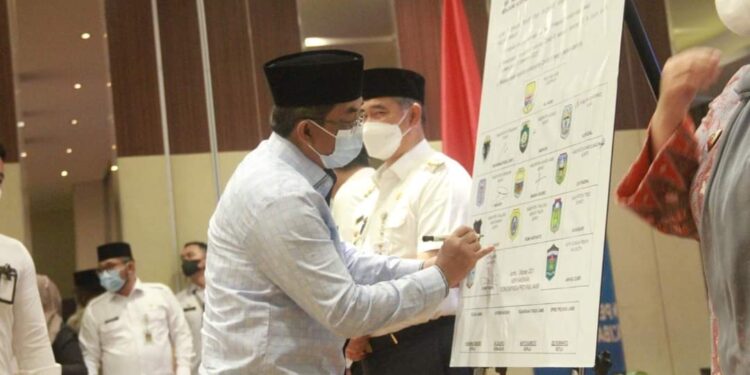 Bupati : Target  238.681 Jiwa Tervaksin