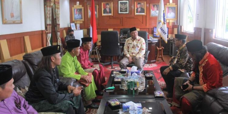 Sambut Kunker LAM Jambi, Wabup : Pemkab Siap Dukung dan fasilitasi Acara Pemberian Gelar Tanda Tuo