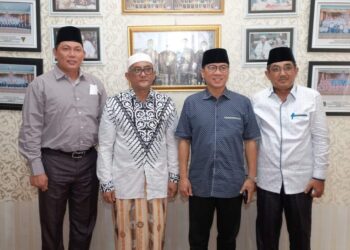 Kunker Ke Tanjab Barat, Ketua Komisi VIII DPR RI Disambut Bupati dan Wabup
