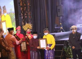 Wakil Bupati Tanjab Barat Hadiri Malam Keagungan Melayu Jambi 2022