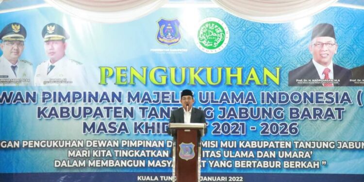 Kukuhkan Dewan Pimpinan MUI, Bupati Harap Dapat Bersinergi Membangun Tanjab Barat 