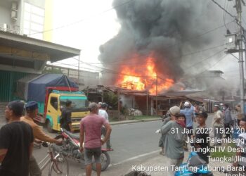 Belasan Rumah di Parit 1 dan Jalan Palembang Hangus Terbakar