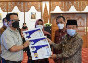 Gubernur Al Haris Ajak Perusahaan Tetap Perhatikan Lingkungan Hidup