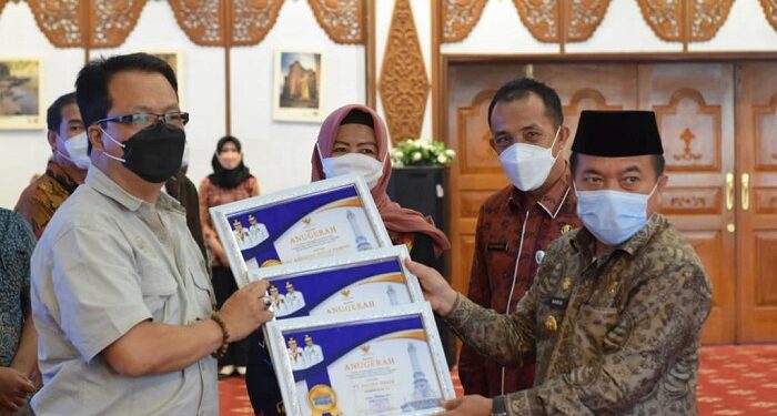 Gubernur Al Haris Ajak Perusahaan Tetap Perhatikan Lingkungan Hidup