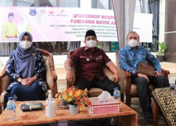 Buka Workshop Ecoprint dan Showroom Dekranasda, Bupati Harap Batik Jadi Produk Unggulan 