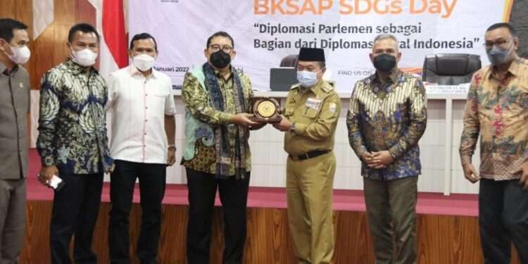 Gubernur Jambi Al Haris Terima Kunjangan BKSAP DPR RI