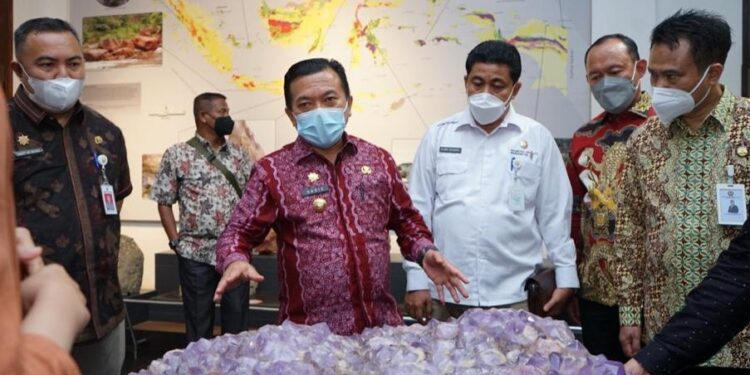 Kunker ke Bandung, Al Haris Ajak Generasi Muda Jadikan Museum Geologi Bandung Jadi Sarana Edukasi