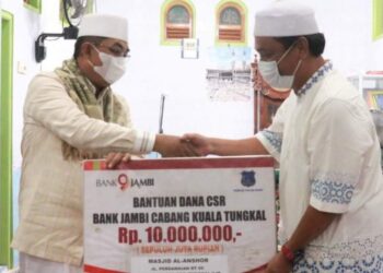 Hadiri Peringatan Isra Mi’raj, Bupati Bagikan CSR 