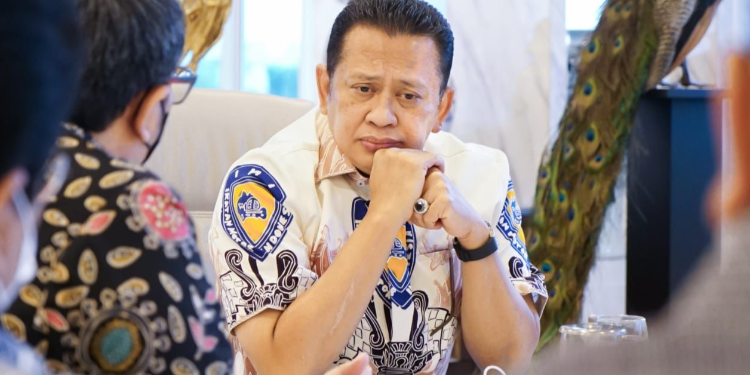 Catatan Ketua MPR RI : Menuju Endemi, Ikhtiar Merdeka dari COVID-19