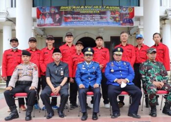 Pimpin Upacara HUT Damkar Ke-103, Anwar Sadat Apresiasi Kinerja Petugas Damkar 