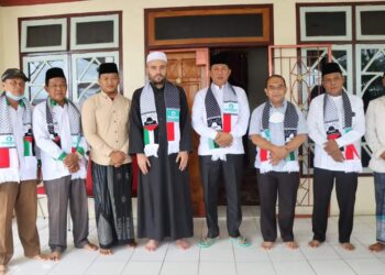 Wabup Serahkan Bantuan Kemanusiaan Kepada Imam Muda Palestina 